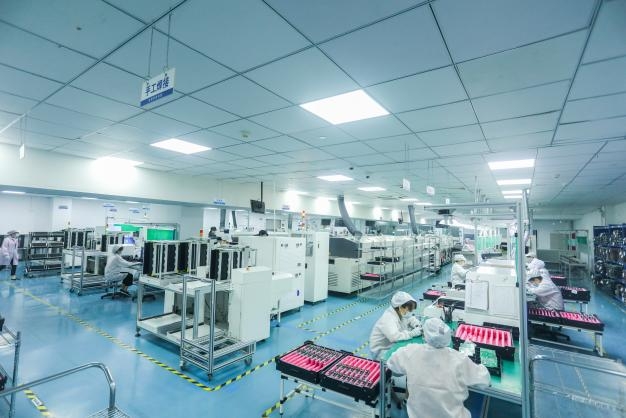 云漢芯城榮獲上海市工業(yè)數(shù)字化團(tuán)體標(biāo)準(zhǔn)創(chuàng)新培育企業(yè)榮譽(yù)，引領(lǐng)網(wǎng)絡(luò)設(shè)備行業(yè)數(shù)字化轉(zhuǎn)型新篇章